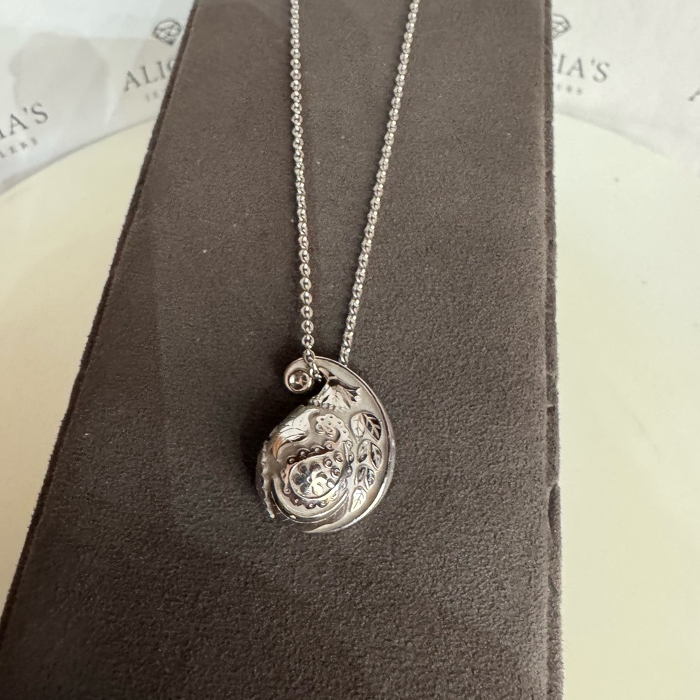 CARRERA Y CARRERA 18k "AQUA" SERIES PENDANT